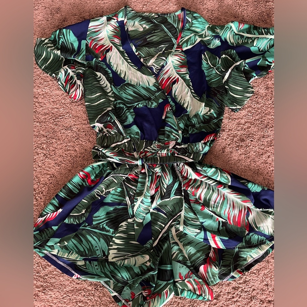 Tropical v neck romper